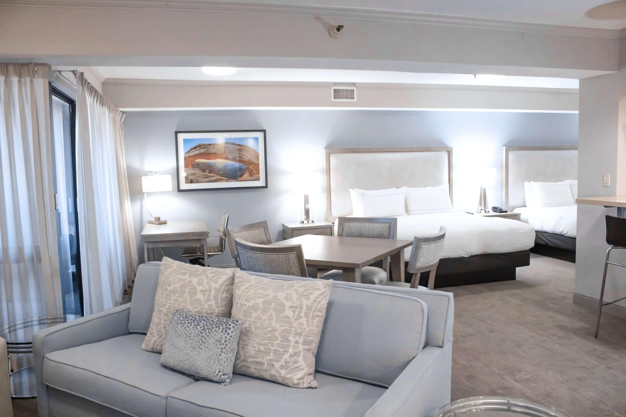 Doubletree By Hilton Phoenix Mesa Extérieur photo