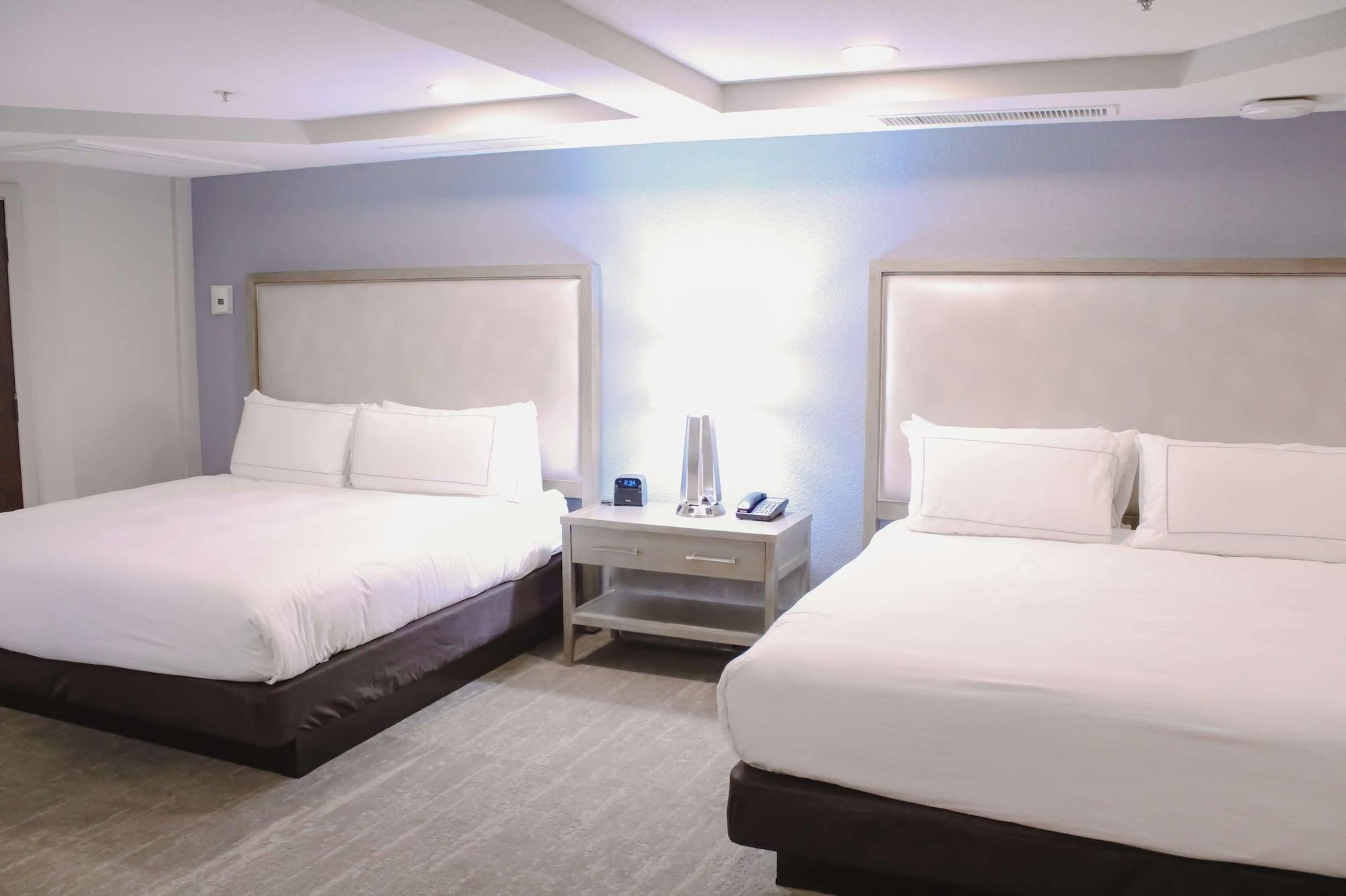 Doubletree By Hilton Phoenix Mesa Extérieur photo