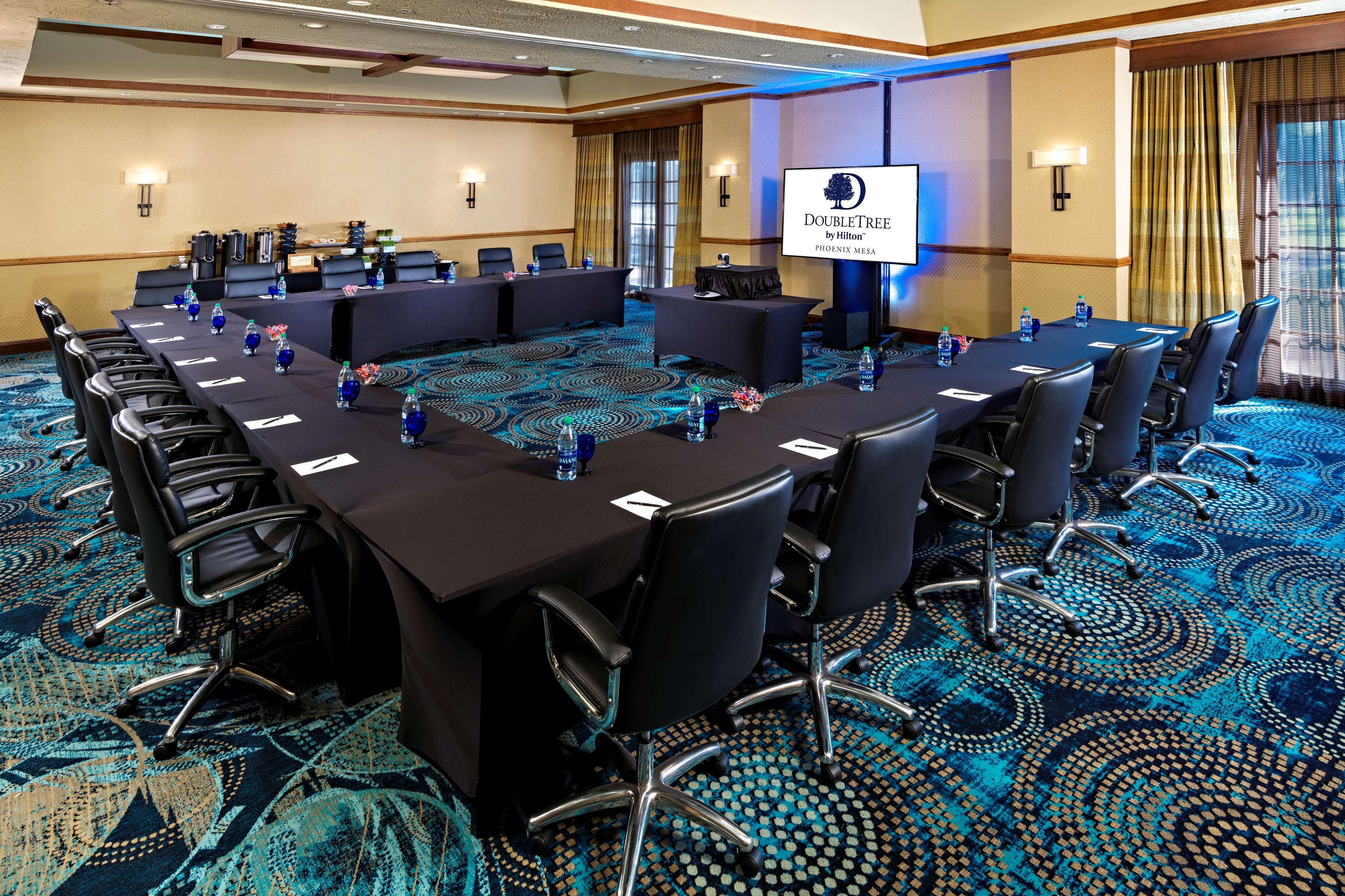 Doubletree By Hilton Phoenix Mesa Extérieur photo