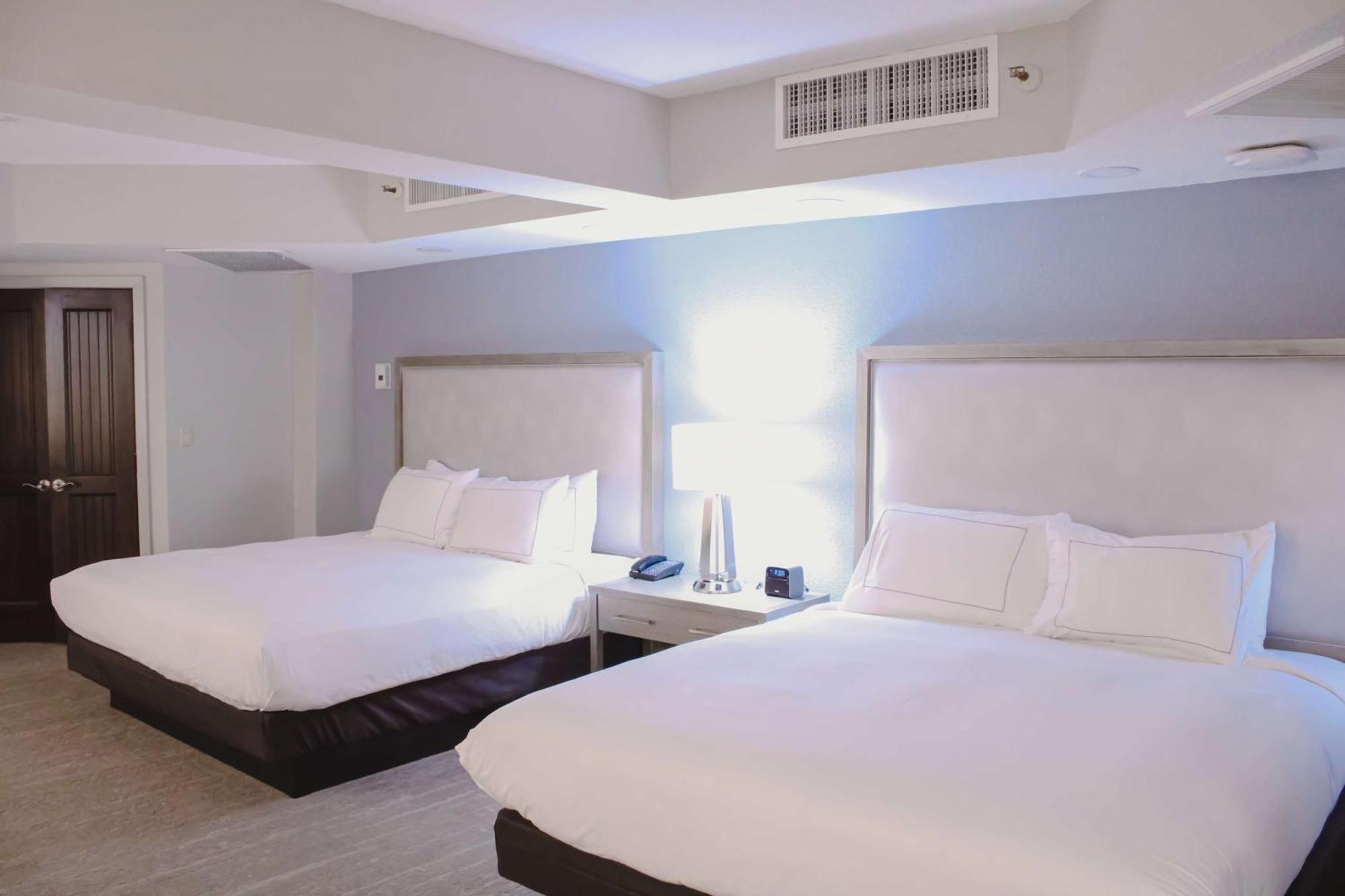 Doubletree By Hilton Phoenix Mesa Extérieur photo