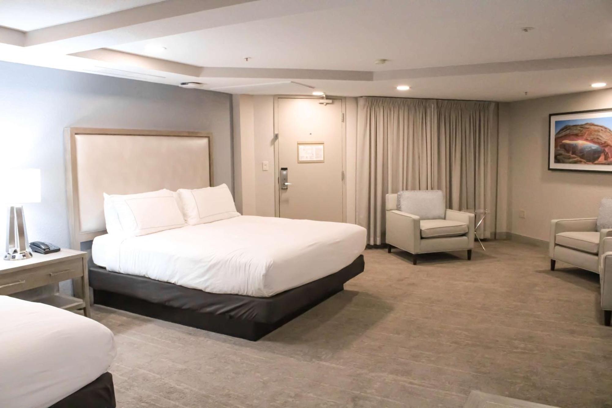 Doubletree By Hilton Phoenix Mesa Extérieur photo