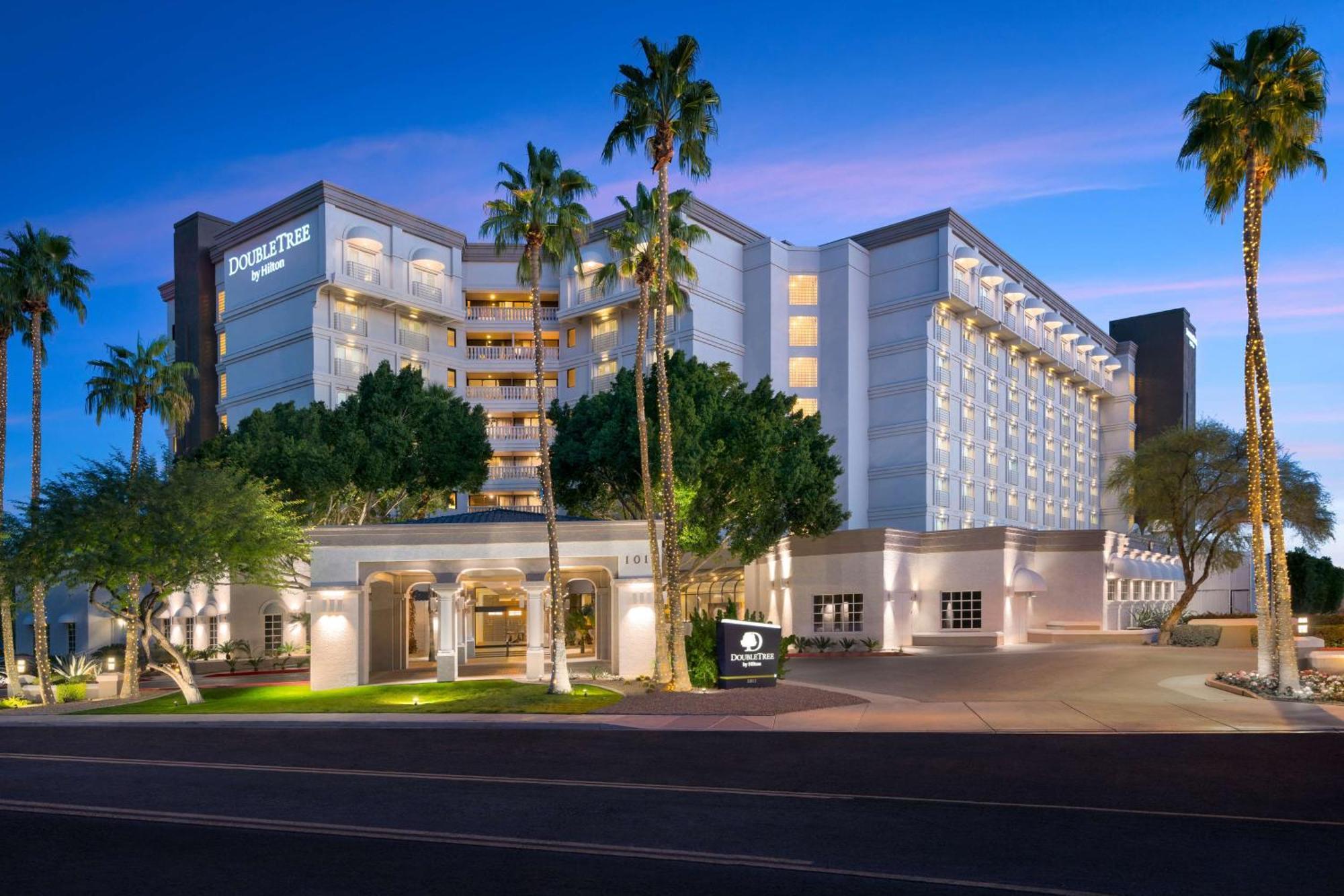 Doubletree By Hilton Phoenix Mesa Extérieur photo