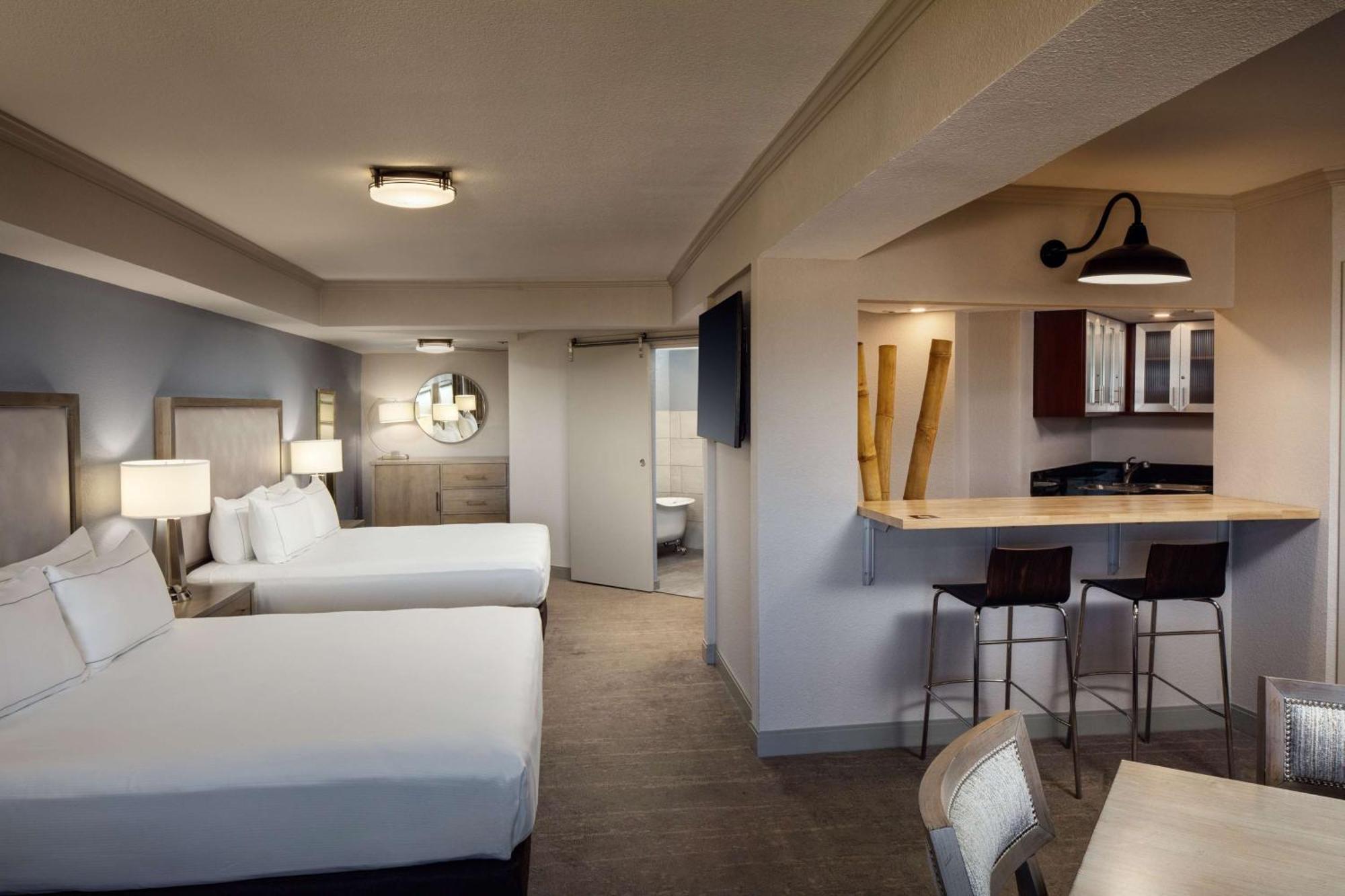 Doubletree By Hilton Phoenix Mesa Extérieur photo